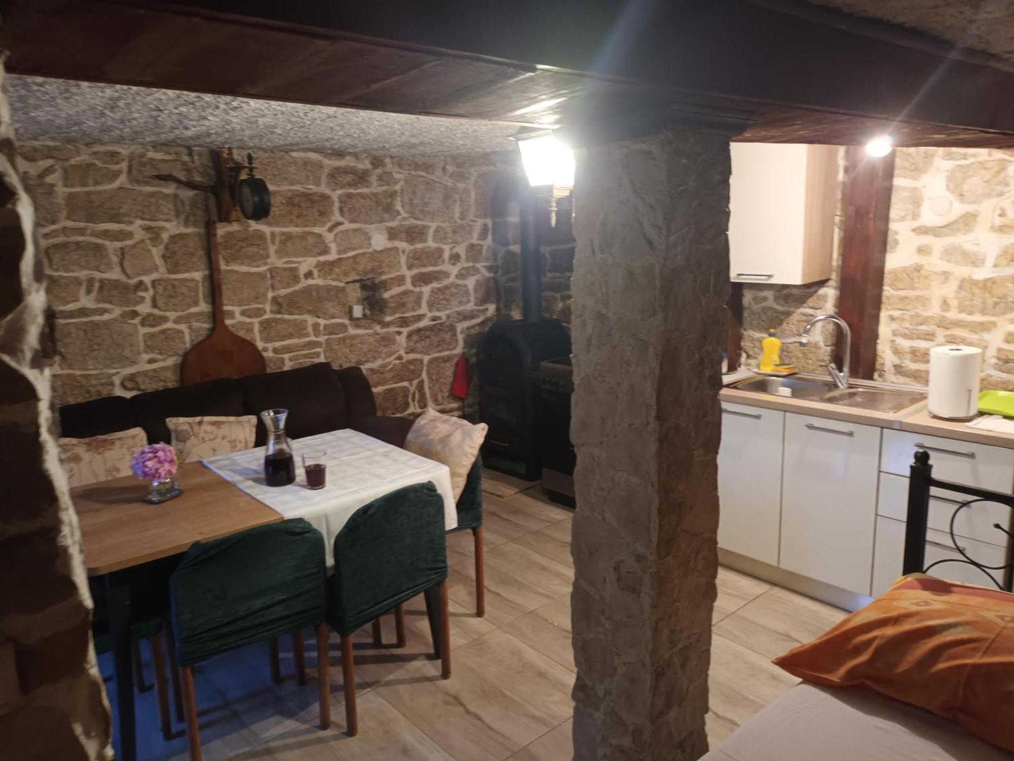 Brnara Kravarica Vrlika Exterior foto